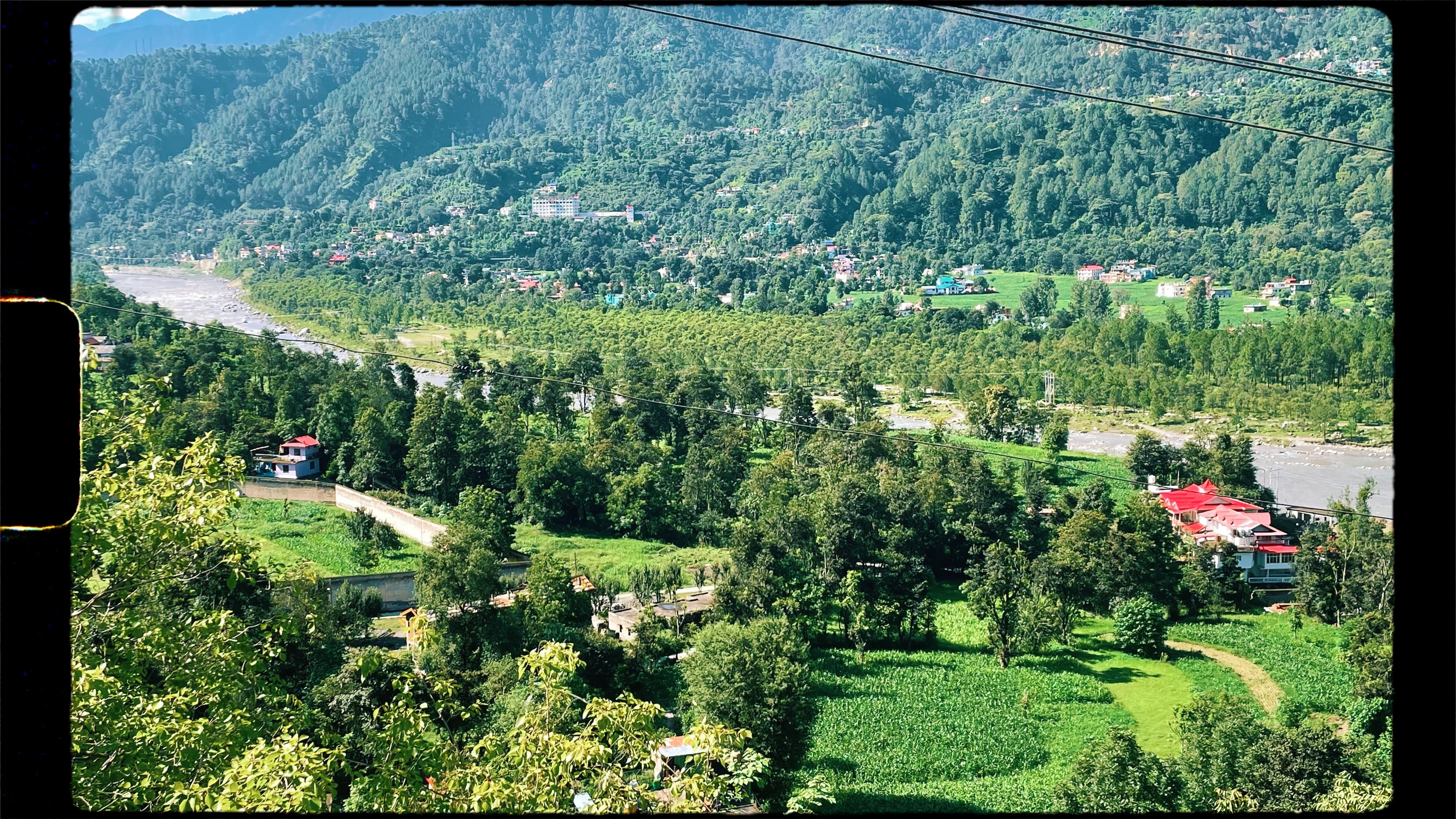 Scenic view of hotel rooms at Jimmy's River Resort